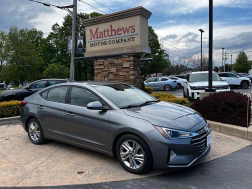 Machine Gray 2019 Hyundai ELANTRA SEL