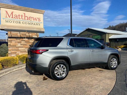 2023 Chevrolet Traverse LS