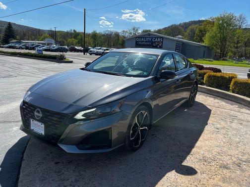 Gun Metallic 2025 Nissan Altima SR FWD