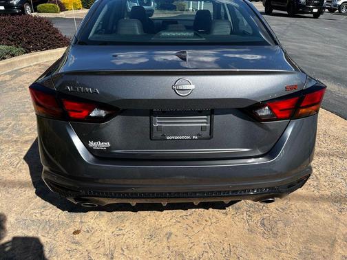 Gun Metallic 2025 Nissan Altima SR FWD
