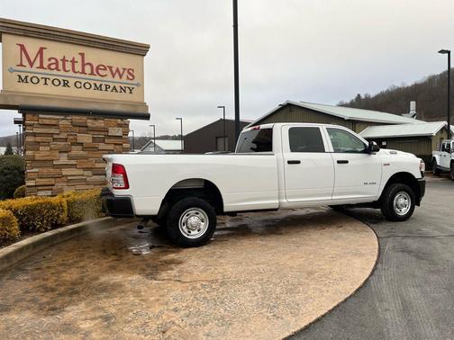 2022 RAM 2500 Tradesman Crew Cab 4x4 8' Box
