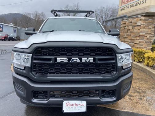 2022 RAM 2500 Tradesman Crew Cab 4x4 8' Box