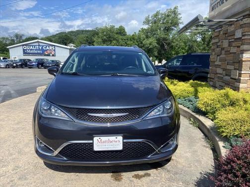 2020 Chrysler Pacifica Touring L