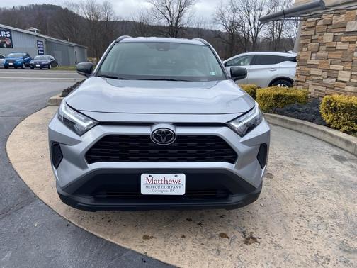 2025 Toyota RAV4 Hybrid LE