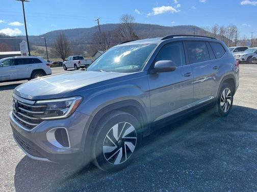 2025 Volkswagen Atlas 2.0T SE w/Technology 4MOTION