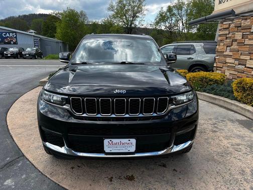 Diamond Black Crystal Pearlcoat 2022 Jeep Grand Cherokee L Limited