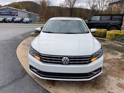 2017 Volkswagen Passat 1.8T SE