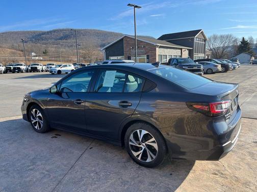 2023 Subaru Legacy Premium