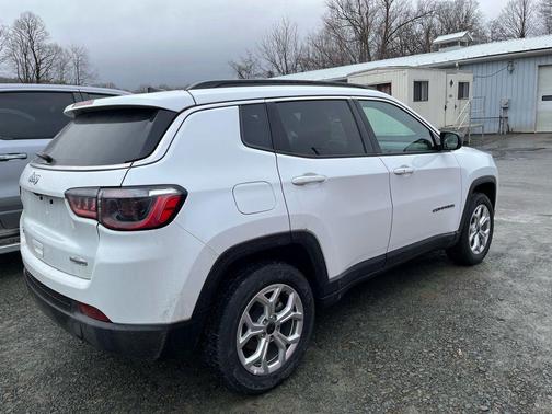 2025 Jeep Compass Latitude