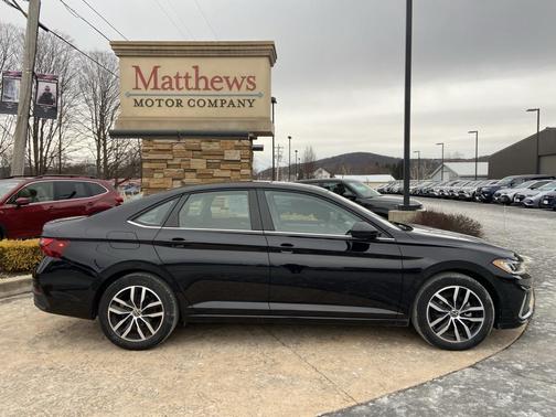 2025 Volkswagen Jetta 1.5T SE