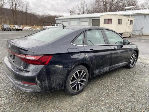 2025 Volkswagen Jetta 1.5T SE