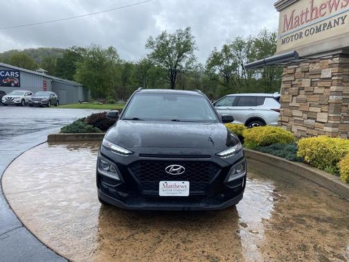 2021 Hyundai KONA SEL