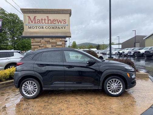 2021 Hyundai KONA SEL