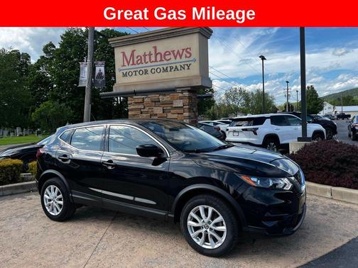 Magnetic Black Pearl 2020 Nissan Rogue Sport S