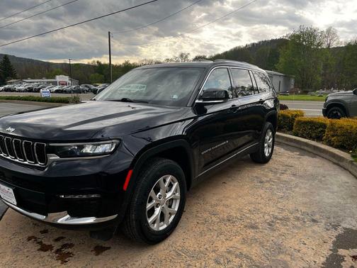 Midnight Sky 2023 Jeep Grand Cherokee L Limited