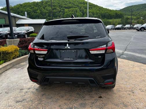 Labrador Black Pearl 2024 Mitsubishi Outlander Sport SE