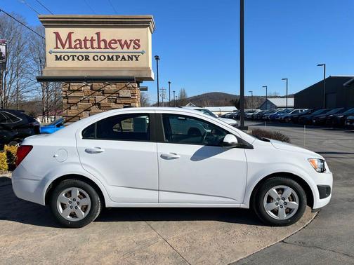 2015 Chevrolet Sonic LS