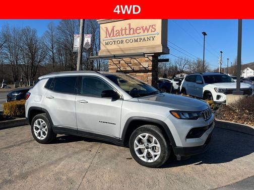 Silver Zynith Metallic Clearcoat 2025 Jeep Compass Latitude