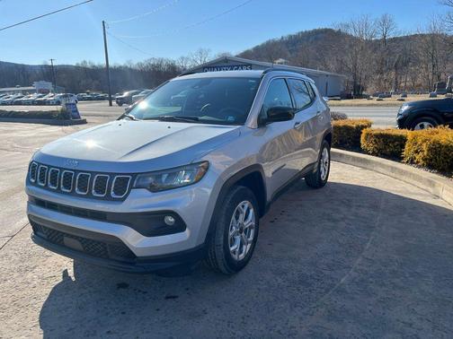 2025 Jeep Compass Latitude