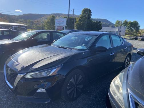 2022 Nissan Altima 2.5 SV