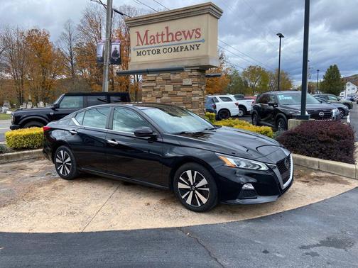 2022 Nissan Altima 2.5 SV