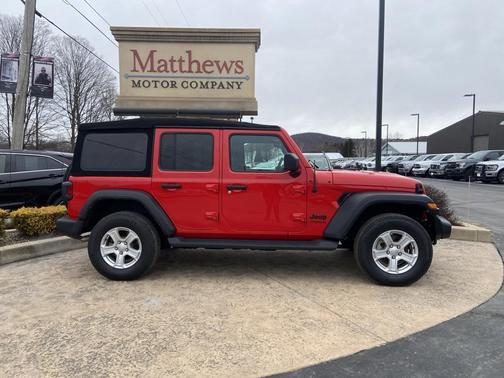 2022 Jeep Wrangler Unlimited Sport