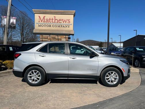 2022 Chevrolet Equinox LS