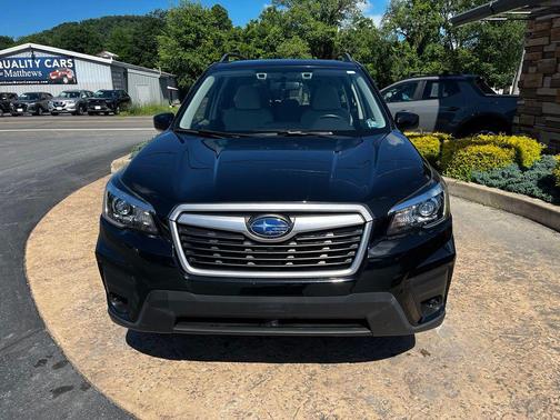 Crystal Black Silica 2020 Subaru Forester Premium