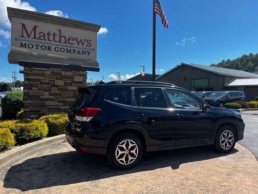 Crystal Black Silica 2020 Subaru Forester Premium