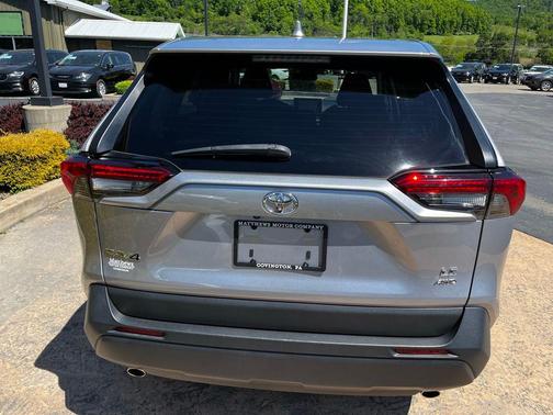 Silver Sky Metallic 2024 Toyota RAV4 LE