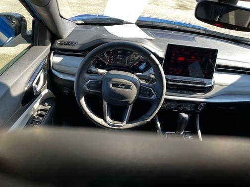 Hydro Blue Pearlcoat 2025 Jeep Compass Limited