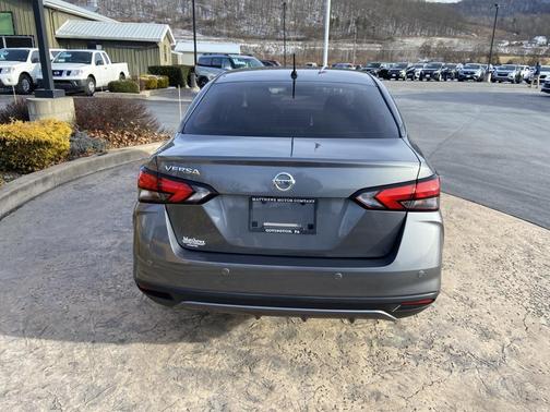 2021 Nissan Versa 1.6 S