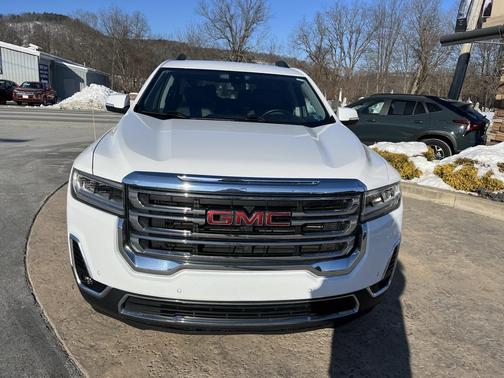 2023 GMC Acadia AWD SLT