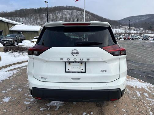 2024 Nissan Rogue S