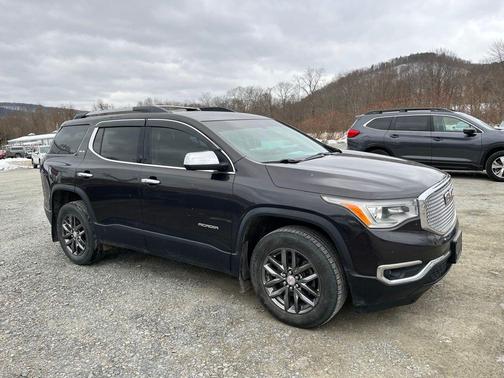 2017 GMC Acadia SLE-2