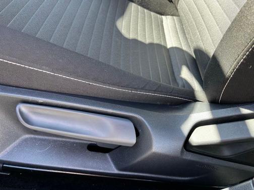 Platinum Gray Metallic 2024 Volkswagen Jetta 1.5T S