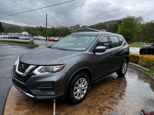 Gun Metallic 2018 Nissan Rogue S