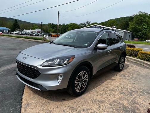 Silver Metallic 2021 Ford Escape SEL