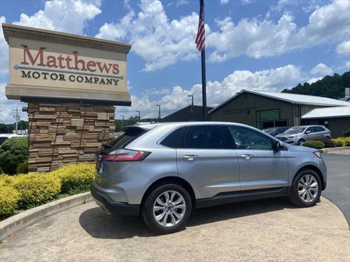 2022 Ford Edge Titanium