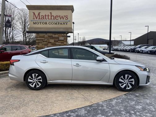 2023 Nissan Altima S FWD