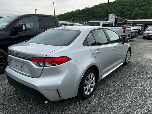 Classic Silver Metallic 2024 Toyota Corolla LE