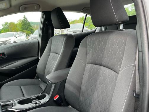 Classic Silver Metallic 2024 Toyota Corolla LE