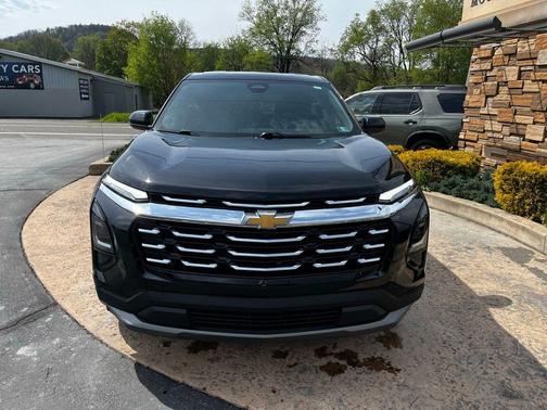 Mosaic Black Metallic 2025 Chevrolet Equinox 1LT