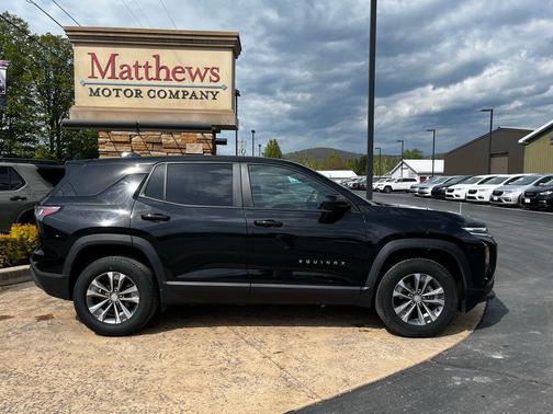 Mosaic Black Metallic 2025 Chevrolet Equinox 1LT