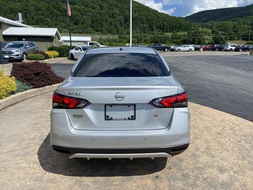 2024 Nissan Versa 1.6 S