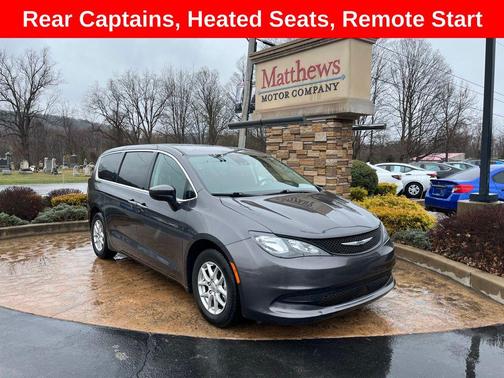 Granite Crystal Metallic Clearcoat 2023 Chrysler Voyager LX