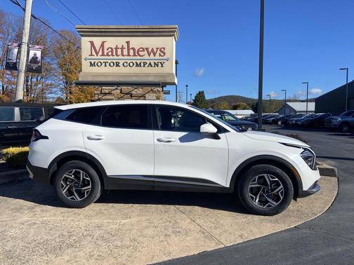 2024 Kia Sportage LX