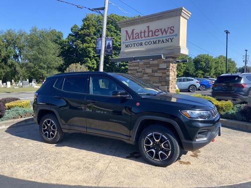 2024 Jeep Compass Trailhawk