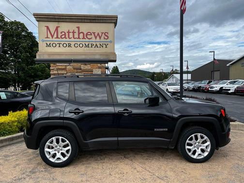 Black 2018 Jeep Renegade Latitude