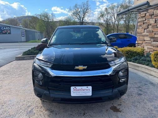 Mosaic Black Metallic 2022 Chevrolet Trailblazer LS